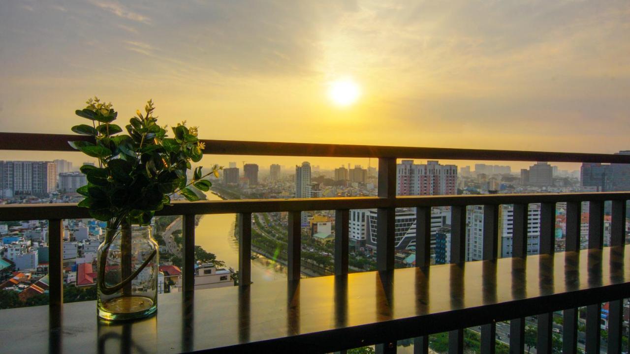 River Gate 4 Near Bui Vien-food Street Apartment *