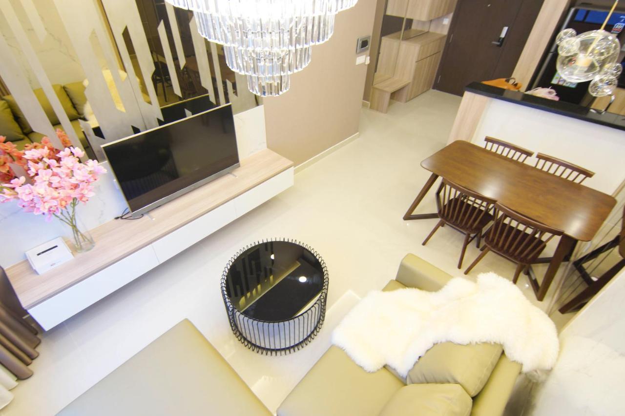 River Gate 4 Near Bui Vien-food Street Apartment