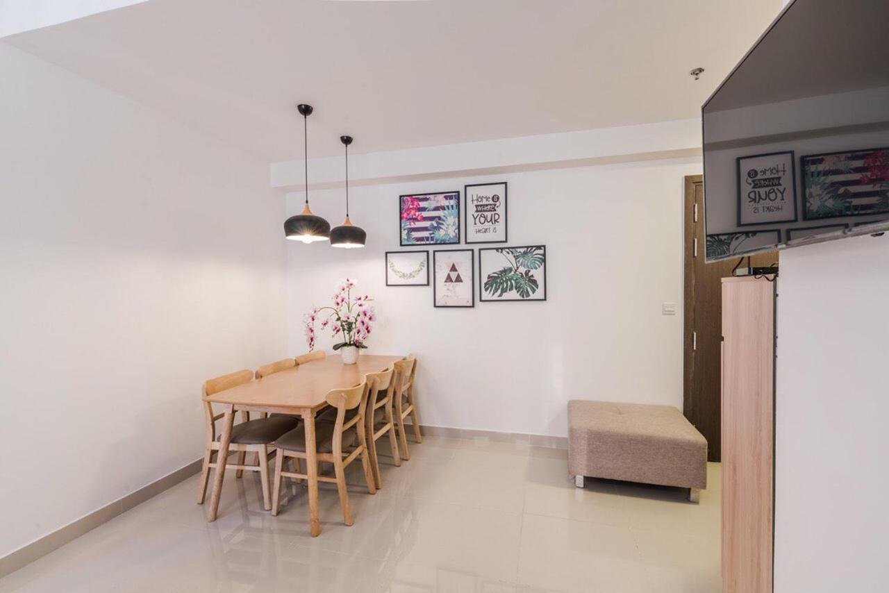 Apartment River Gate 4 Near Bui Vien-food Street Ho Chi Minh City